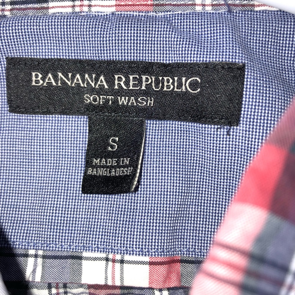 ☀️☀️☀️ 4/$20 Banana Republic plaid button down - Picture 4 of 4